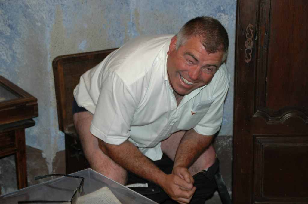 2005-05_0868_c'est_dans_les_vieux_pots_....JPG