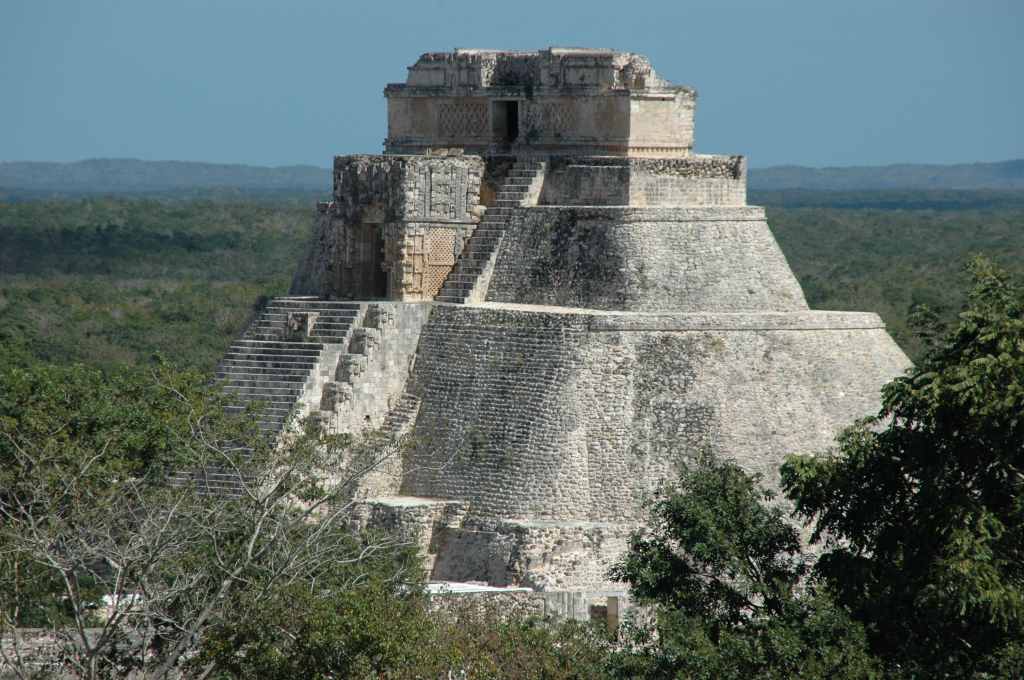 6630_site_de_Uxmal.JPG