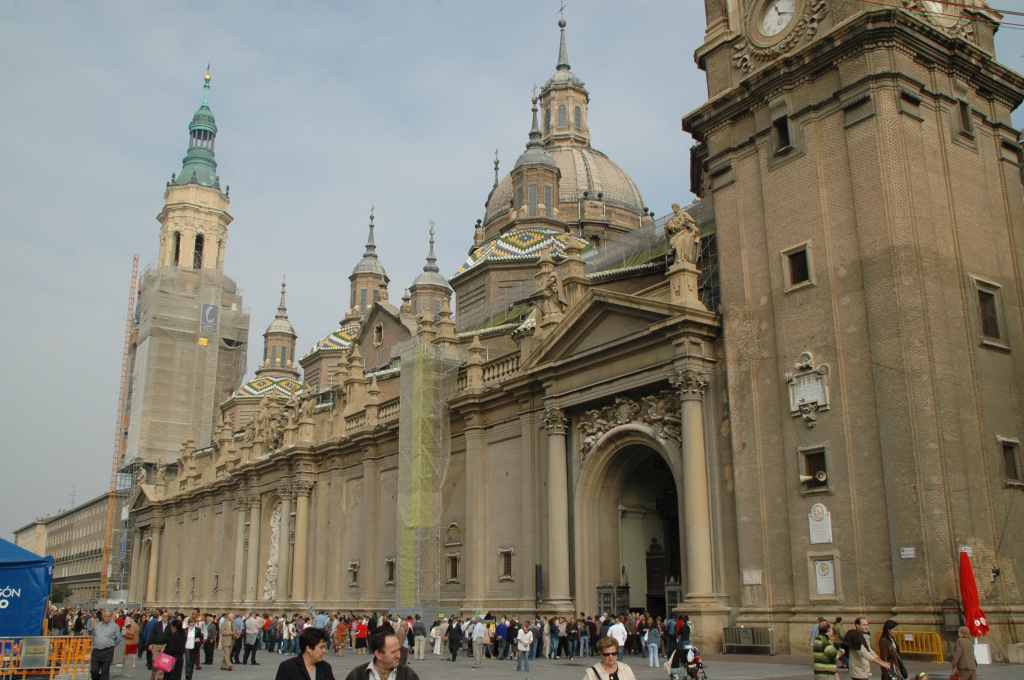 7097_basilica_de_El_Pilar.JPG