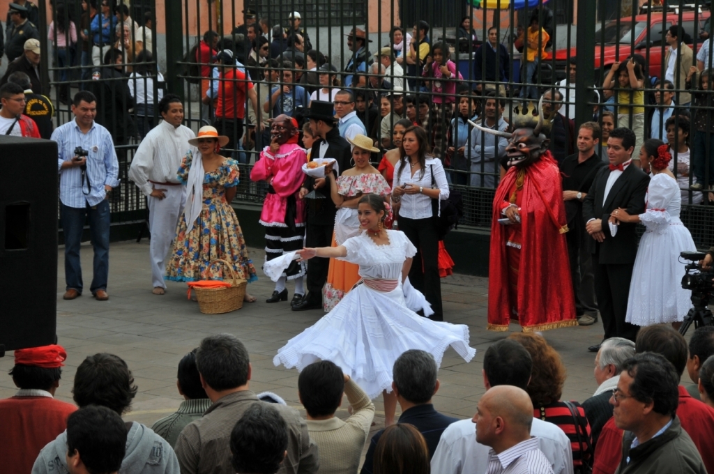 03270_Lima,_corrida_a_Acho_DSE_2445.JPG