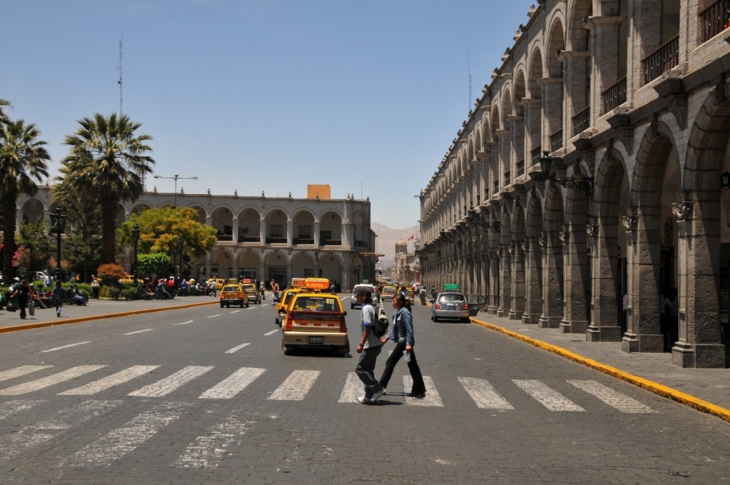 07541_Arequipa,_plaza_de_Armas_DSE_3036.JPG