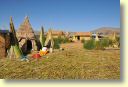 09070_lac_Titicaca,_iles_flottantes_DSE_3261.JPG