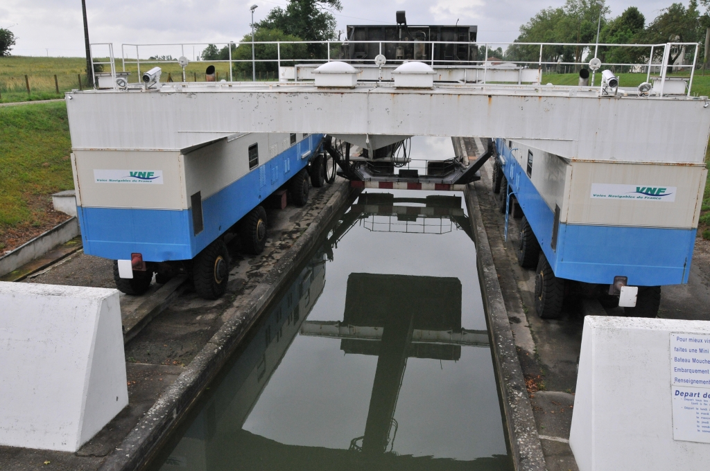 0060_pente_d'eau_de_Montech_DSE_5603.JPG
