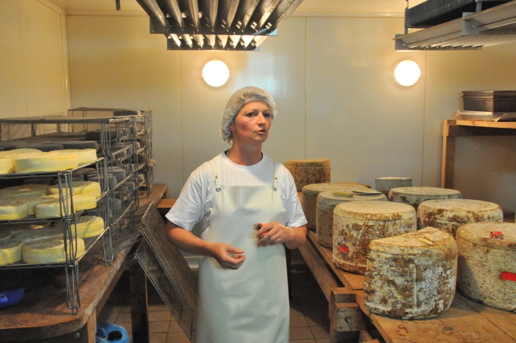 0190_visite_fromagerie_du_Salers_DSE_5617.JPG
